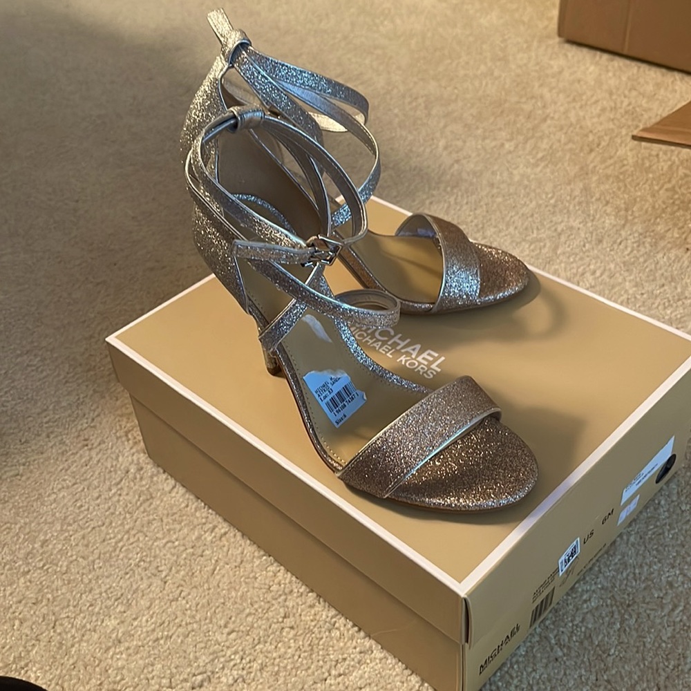 Michael Kors new silver and gold open toe ankle strap 3.5 heels sparkly glamor